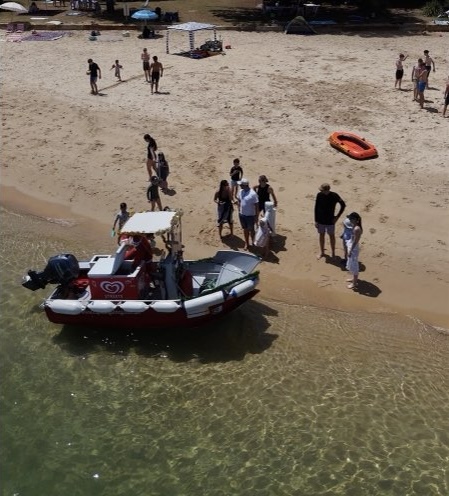 Ice cream boat event catering